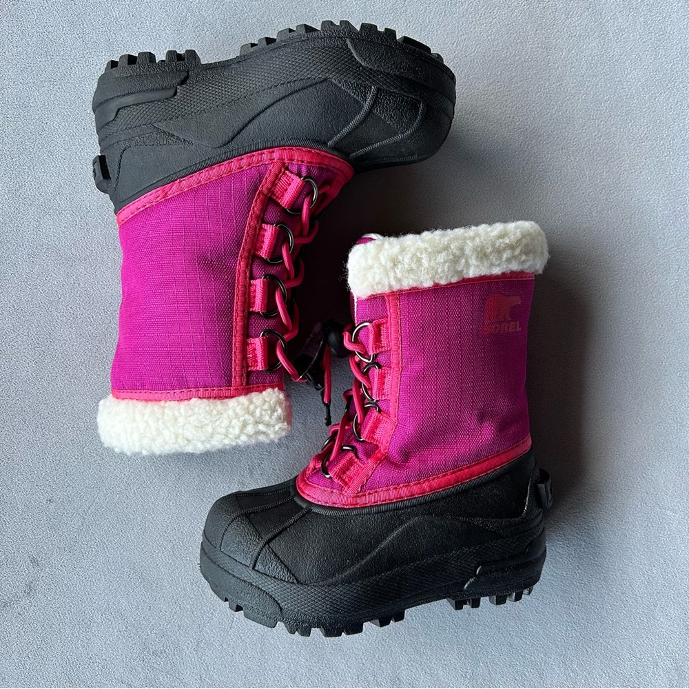 Sorel ~ Cumberland ~ Winter Boots ~ Mismatched Sizes 8 & 9